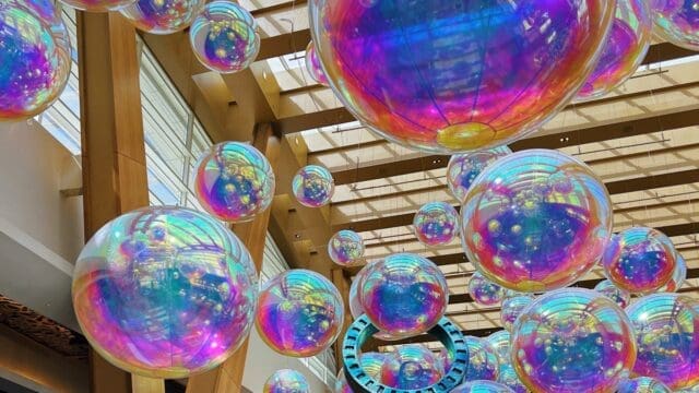 indoor balloon bubble installation