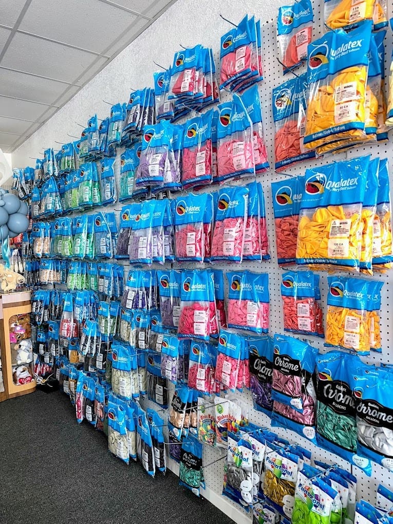 inside balloons2go store